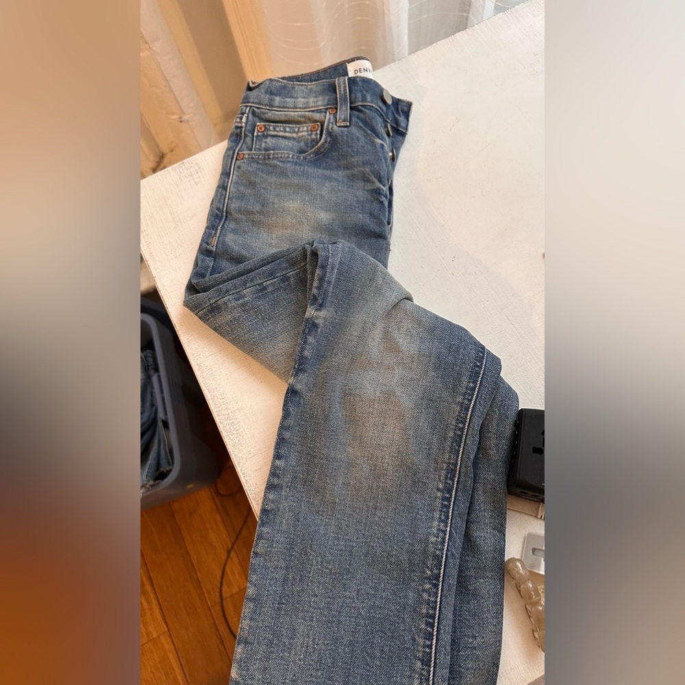 Aritzia Arlo High Rise Straight 26L: 5 Years Bleu